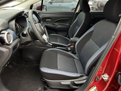 New 2025 Nissan Versa SV image 13