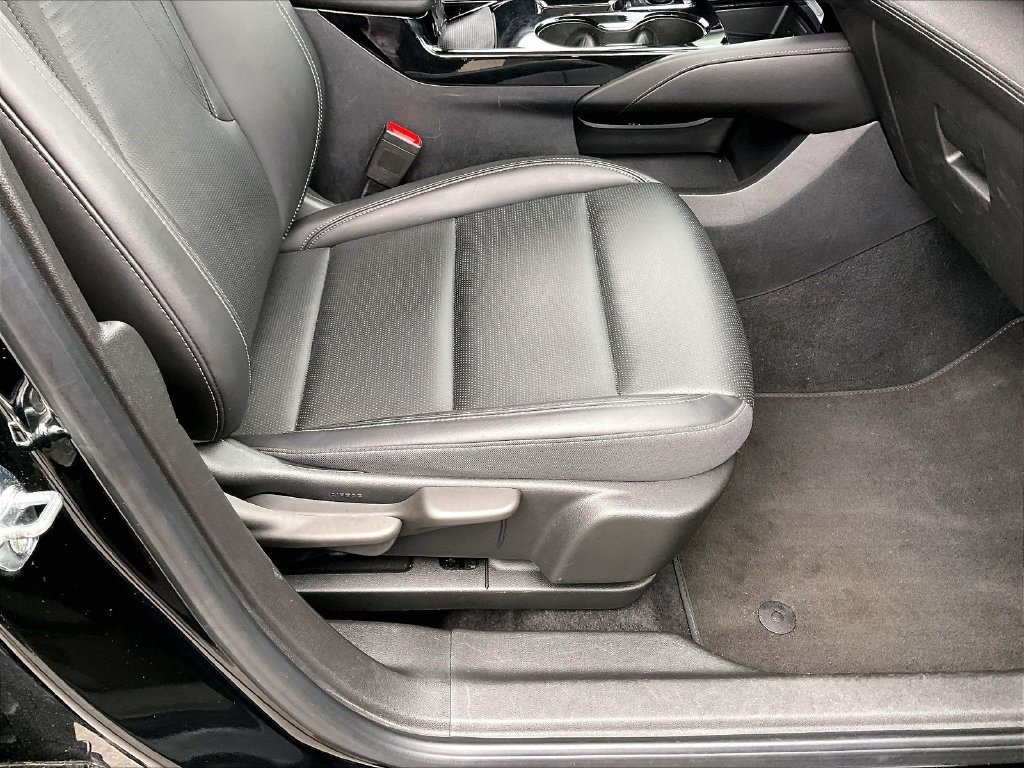 Used 2024 Buick Envision Preferred AWD/4WD image 36