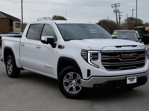 Used 2025 GMC Sierra 1500 SLT image 7