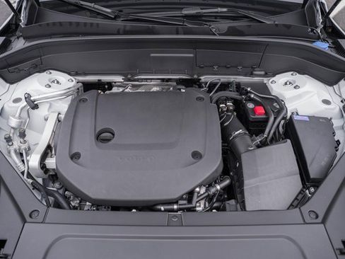 New 2026 Volvo XC90 B6 Ultra w/ Lounge Package image 18