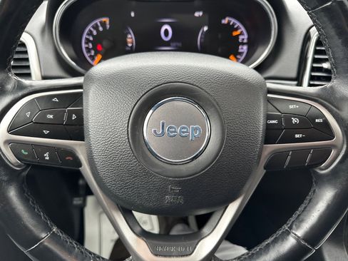 Used 2019 Jeep Grand Cherokee Limited image 27