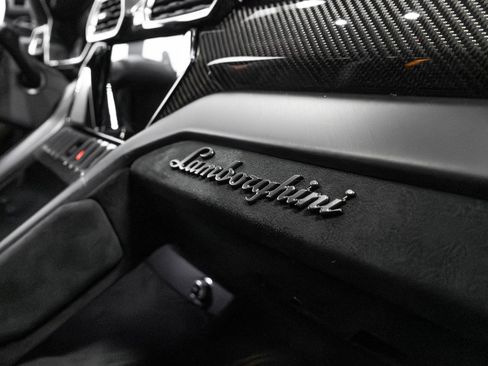 Used 2023 Lamborghini Urus Performante image 27