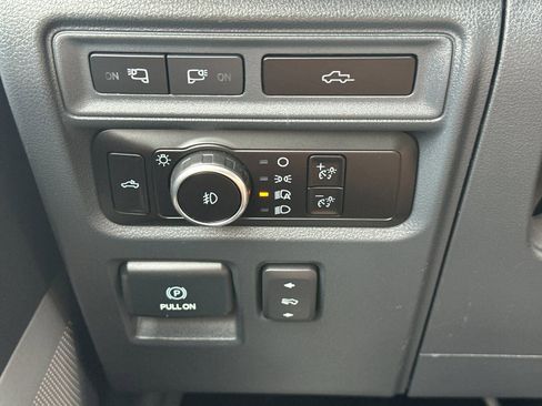 Used 2023 Ford F150 Platinum w/ Equipment Group 701A High AWD/4WD image 33