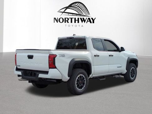 New 2026 Toyota Tacoma TRD Off-Road AWD/4WD image 4