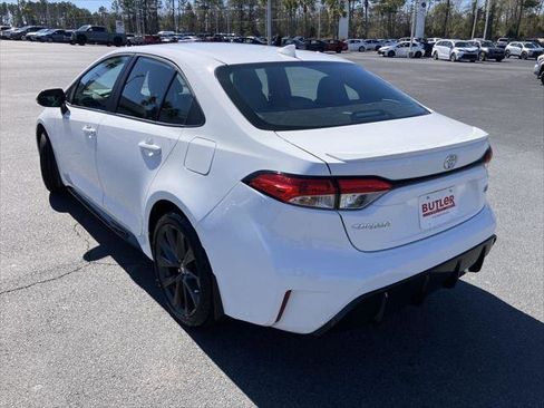 Certified 2026 Toyota Corolla SE image 3