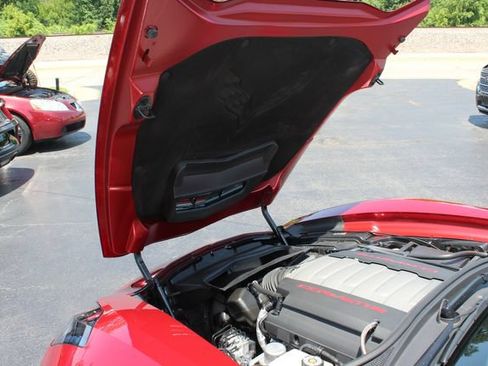 Used 2015 Chevrolet Corvette Stingray Convertible w/ 2LT Preferred Equipment Group RWD image 17