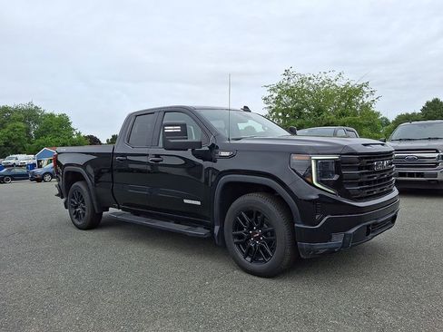 Used 2023 GMC Sierra 1500 Elevation w/ Preferred Package AWD/4WD image 1