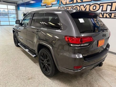 Used 2020 Jeep Grand Cherokee Altitude image 7