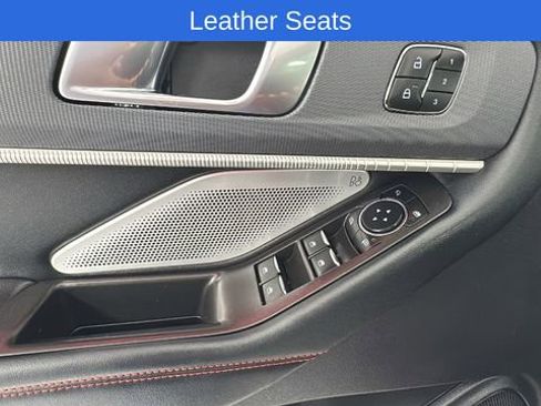 Used 2025 Ford Explorer ST image 21
