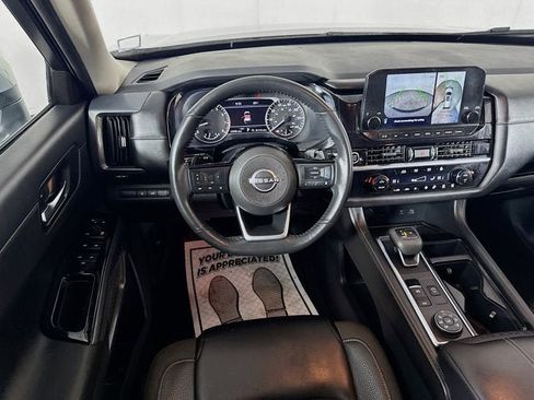 Certified 2023 Nissan Pathfinder SL w/ Black Appearance Package image 20