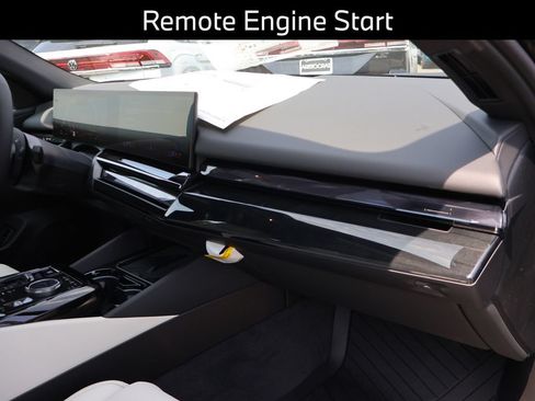 New 2027 BMW 530i xDrive w/ M Sport Package AWD/4WD image 10