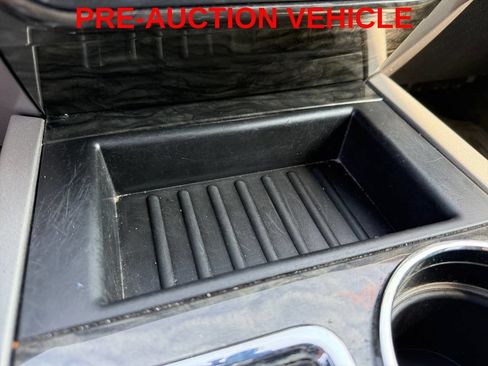 Used 2017 Ford Expedition Limited AWD/4WD image 22