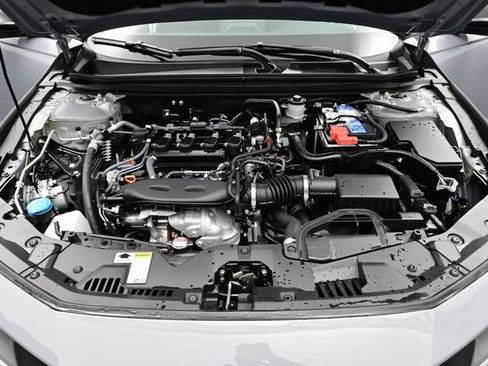 Certified 2025 Honda Accord SE image 28