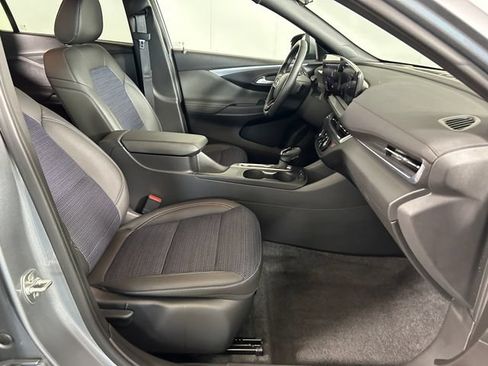 Used 2024 Buick Envista Preferred w/ Convenience I Package FWD image 27