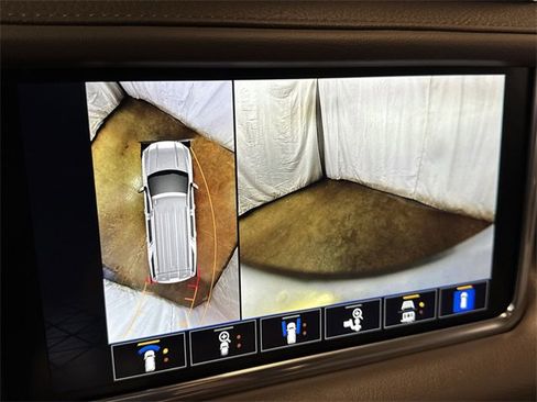 Certified 2022 GMC Yukon Denali w/ Denali Premium Package image 23