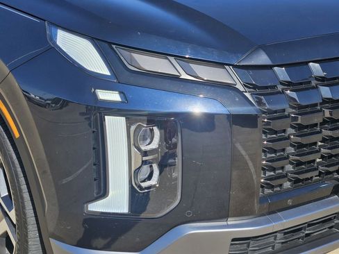 Used 2024 Hyundai Palisade SEL FWD image 11