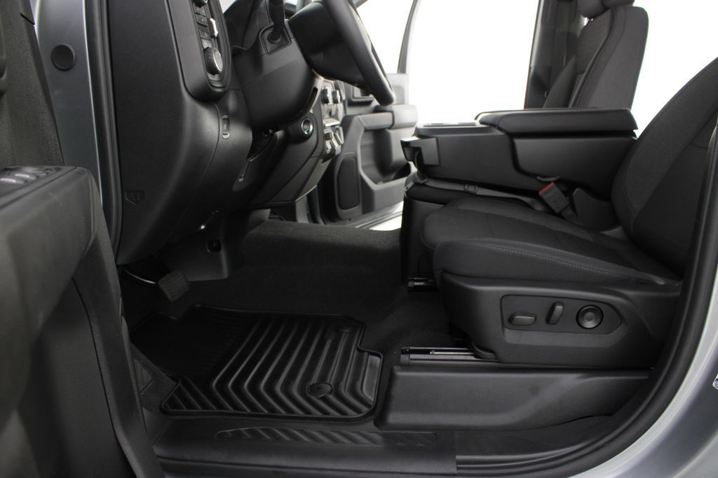 New 2026 Chevrolet Silverado 2500 Custom w/ Custom Convenience Package AWD/4WD image 15