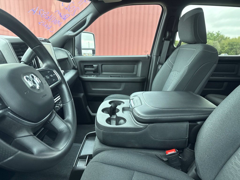 Used 2025 RAM 2500 Tradesman AWD/4WD image 42