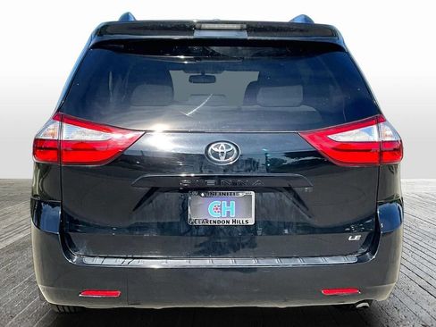 Used 2017 Toyota Sienna LE FWD image 7