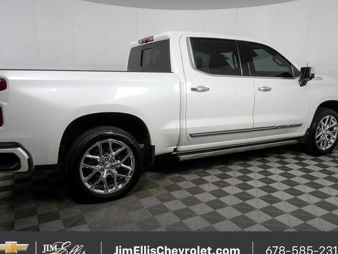 Used 2023 Chevrolet Silverado 1500 High Country w/ High Country Premium Package AWD/4WD image 2