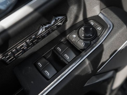 New 2026 Chevrolet Silverado 1500 High Country w/ High Country Premium Package AWD/4WD image 15