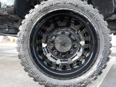 Used 2022 Ford F350 Platinum AWD/4WD image 9