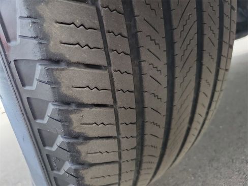 Used 2022 Chevrolet Silverado 1500 LT image 26