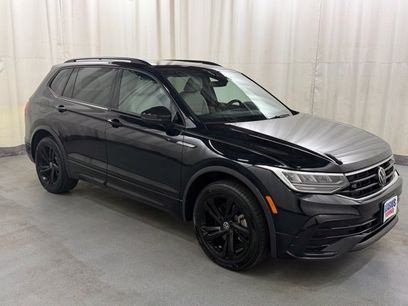 Used 2024 Volkswagen Tiguan SE R-Line