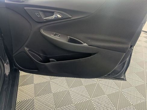 Used 2023 Chevrolet Malibu LT image 32