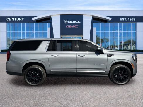 New 2026 GMC Yukon XL Denali w/ Sun & Power Step Package RWD image 3