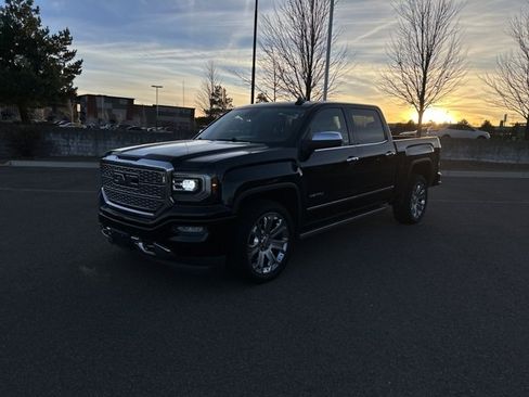 Used 2017 GMC Sierra 1500 Denali w/ Denali Ultimate Package image 7