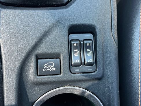 Used 2019 Subaru Crosstrek 2.0i Limited w/ Moonroof Package w/Navigation AWD/4WD image 19