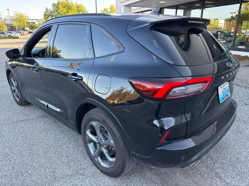Certified 2023 Ford Escape ST-Line w/ Tech Pack #1 FWD image 8