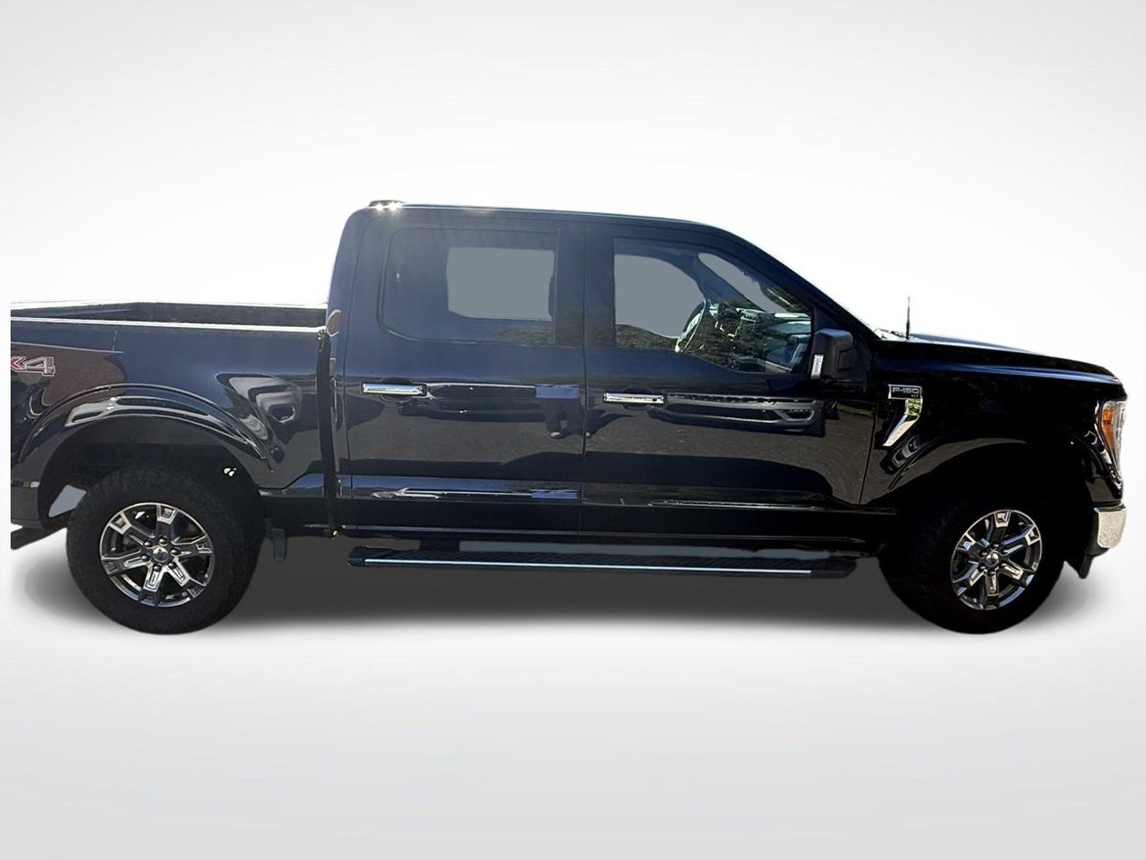 Used 2021 Ford F150 XLT w/ Equipment Group 302A High AWD/4WD image 5