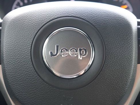Used 2021 Jeep Grand Cherokee Trailhawk w/ Trailhawk Luxury Group AWD/4WD image 15