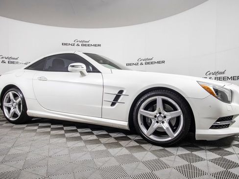 Used 2016 Mercedes-Benz SL 400 image 2