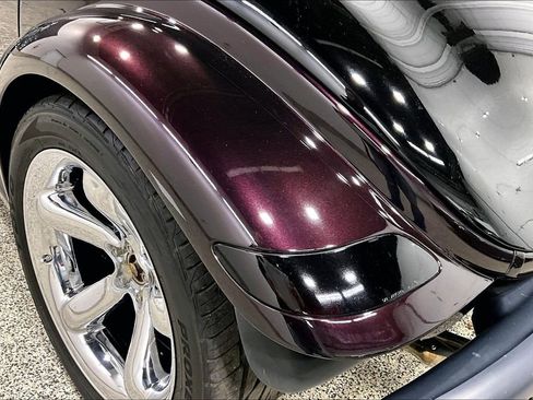 Used 2000 Plymouth Prowler image 19