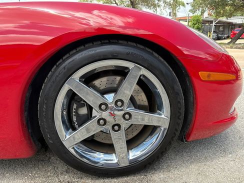 Used 2007 Chevrolet Corvette Convertible w/ Preferred Equipment Group RWD image 38