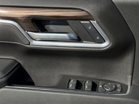 Used 2025 Chevrolet Silverado 1500 LT w/ Texas Edition Plus image 25