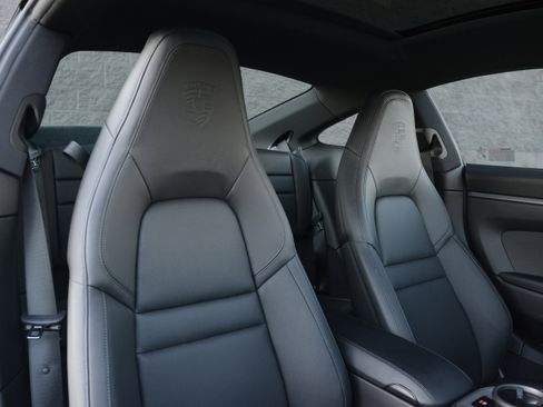 Certified 2025 Porsche 911 Carrera T image 27