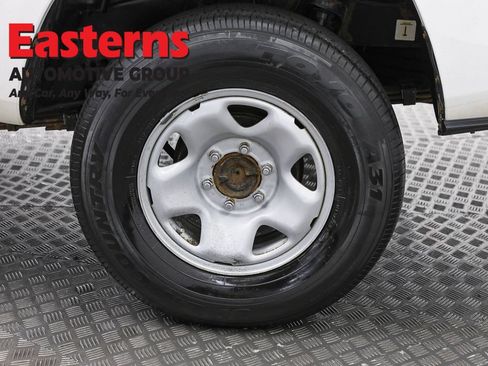 Used 2020 Toyota Tacoma SR RWD image 30