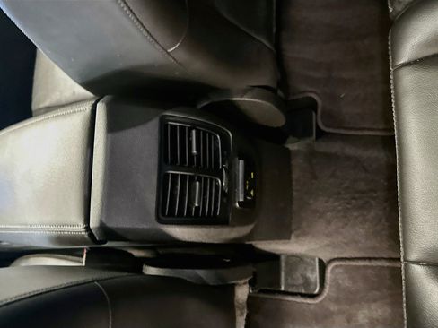 Used 2018 Ford Escape Titanium FWD image 27