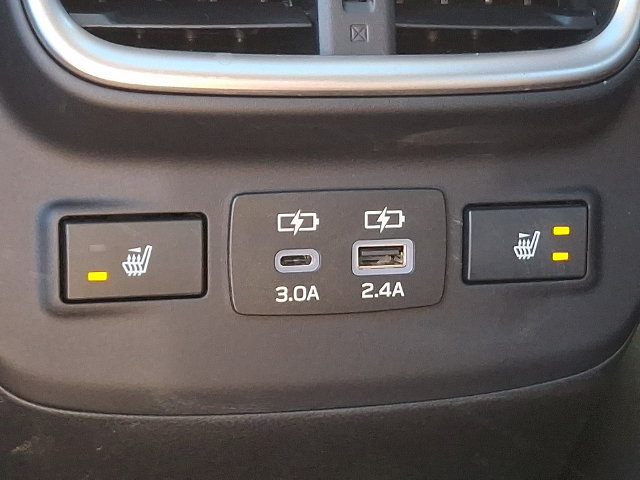 Used 2024 Subaru Outback Touring AWD/4WD image 12