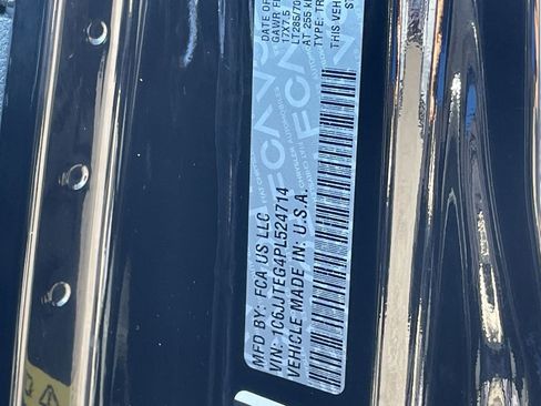 Used 2023 Jeep Gladiator Mojave w/ Trailer Tow Package image 33