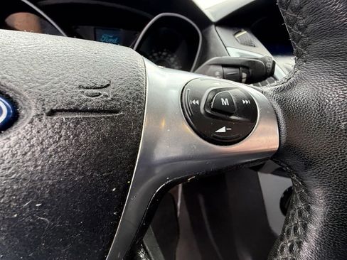 Used 2012 Ford Focus SE w/ SE Sport Pkg image 17