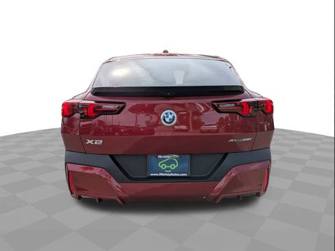 Used 2024 BMW X2 xDrive28i image 4