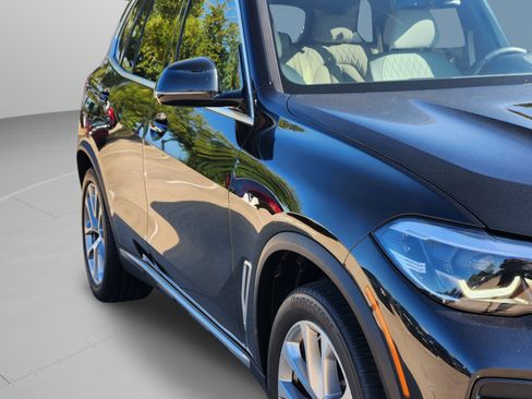 Used 2023 BMW X5 xDrive40i AWD/4WD image 33