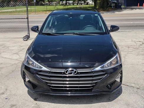 Used 2020 Hyundai Elantra SEL FWD image 2