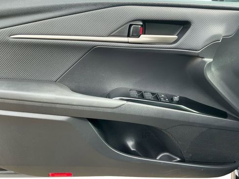 Used 2025 Toyota Camry SE image 22