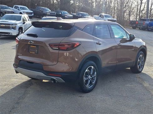 Used 2023 Chevrolet Blazer LT image 5